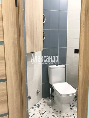 Продам однокомнатную (1-комн.) квартиру, Воронцовский б-р, 21к1, Мурино п