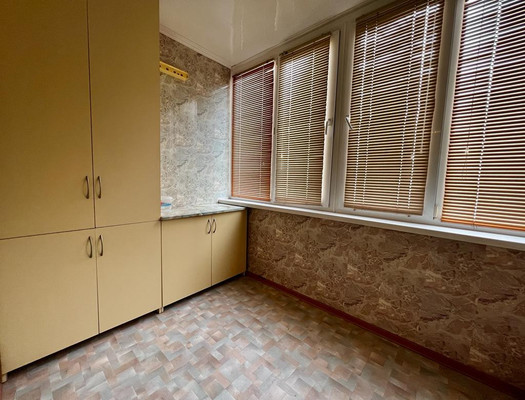 Продам двухкомнатную (2-комн.) квартиру, Таганрогская ул, 112в, Ростов-на-Дону г