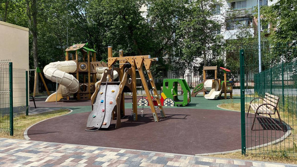Продам трехкомнатную (3-комн.) квартиру, Стачки пр-кт, 215Б, Ростов-на-Дону г