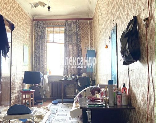 Продам многокомнатную квартиру, Лесной пр-кт, 13/8, Санкт-Петербург г