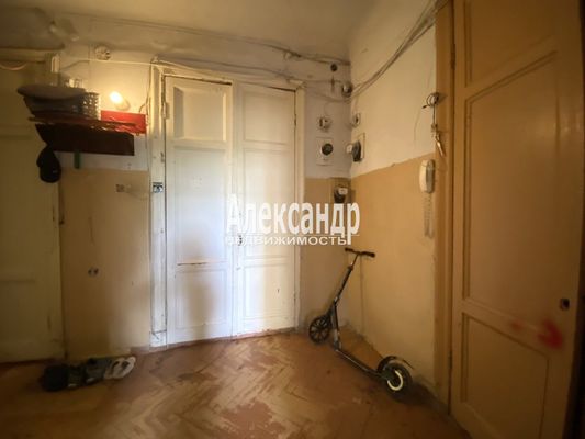 Продам многокомнатную квартиру, Лесной пр-кт, 13/8, Санкт-Петербург г