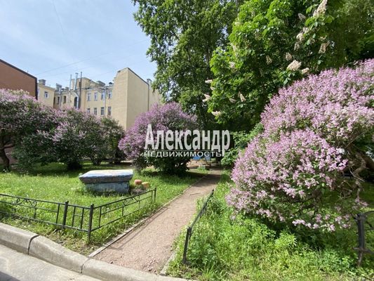 Продам многокомнатную квартиру, Лесной пр-кт, 13/8, Санкт-Петербург г