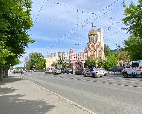 Продам многокомнатную квартиру, Лесной пр-кт, 13/8, Санкт-Петербург г