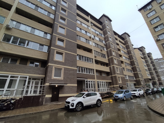 Продам двухкомнатную (2-комн.) квартиру, им. лётчика Позднякова ул, 2к6, Краснодар г