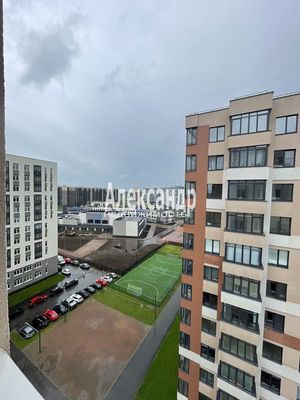 Продам двухкомнатную (2-комн.) квартиру, Строителей пр-кт, 1к2, Кудрово г