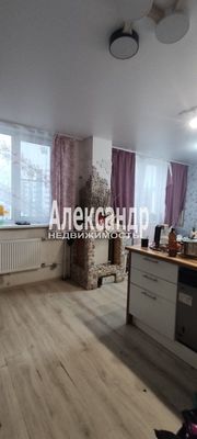 Продам двухкомнатную (2-комн.) квартиру, Западный проезд, 11Ак2, имени Свердлова гп