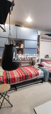 Продам двухкомнатную (2-комн.) квартиру, Западный проезд, 11Ак2, имени Свердлова гп
