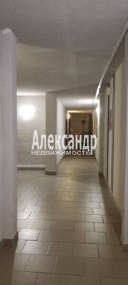 Продам двухкомнатную (2-комн.) квартиру, Западный проезд, 11Ак2, имени Свердлова гп