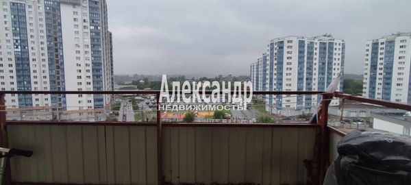 Продам двухкомнатную (2-комн.) квартиру, Западный проезд, 11Ак2, имени Свердлова гп