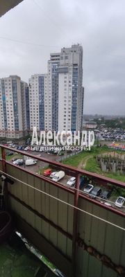 Продам двухкомнатную (2-комн.) квартиру, Западный проезд, 11Ак2, имени Свердлова гп