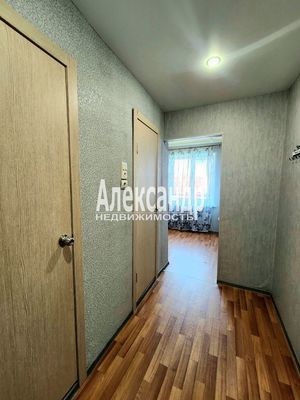 Продам однокомнатную (1-комн.) квартиру, Энергетиков ул, 14, Кириши г