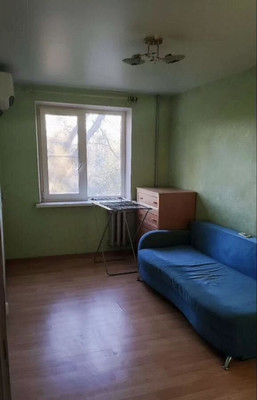 Продам трехкомнатную (3-комн.) квартиру, Коммунистический пр-кт, 2, Ростов-на-Дону г