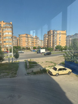 Продам двухкомнатную (2-комн.) квартиру, Тружеников ул, 82/6, Ростов-на-Дону г