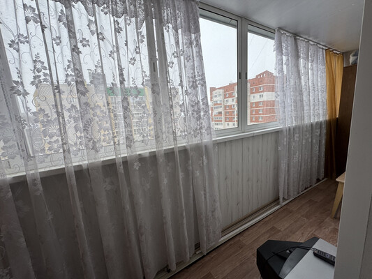 Продам двухкомнатную (2-комн.) квартиру, Лебяжская ул, 19, Киров г