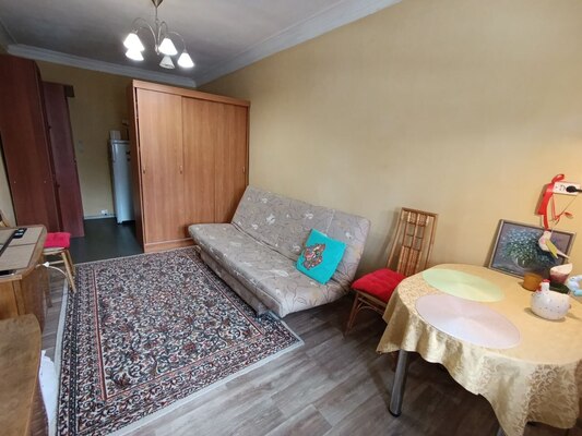 Продам трехкомнатную (3-комн.) квартиру, Октябрьский пр-кт, 60, Киров г