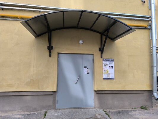 Продам трехкомнатную (3-комн.) квартиру, Октябрьский пр-кт, 60, Киров г