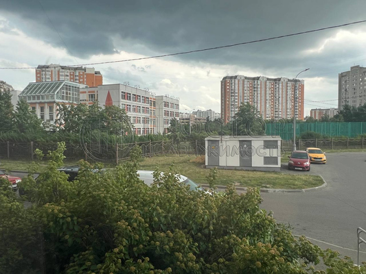 Продам однокомнатную (1-комн.) квартиру, Верхние Поля ул, 45к4, Москва г