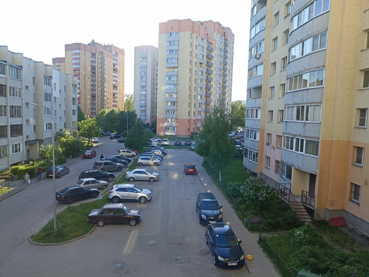 Продам однокомнатную (1-комн.) квартиру, Оборонная ул, 2к5, Мурино п