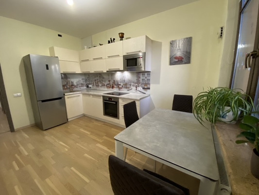 Продам трехкомнатную (3-комн.) квартиру, Заозёрная ул, 3к2, Санкт-Петербург г