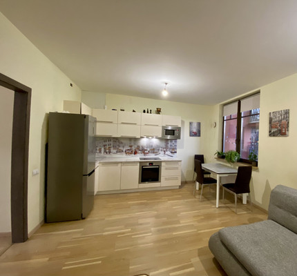 Продам трехкомнатную (3-комн.) квартиру, Заозёрная ул, 3к2, Санкт-Петербург г