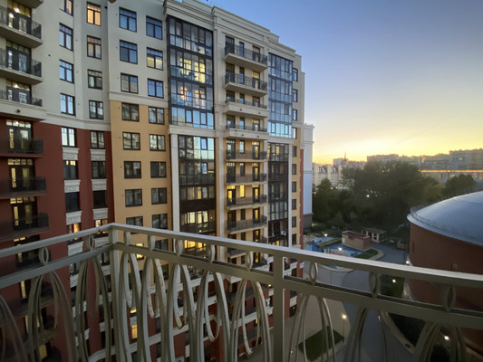 Продам трехкомнатную (3-комн.) квартиру, Заозёрная ул, 3к2, Санкт-Петербург г