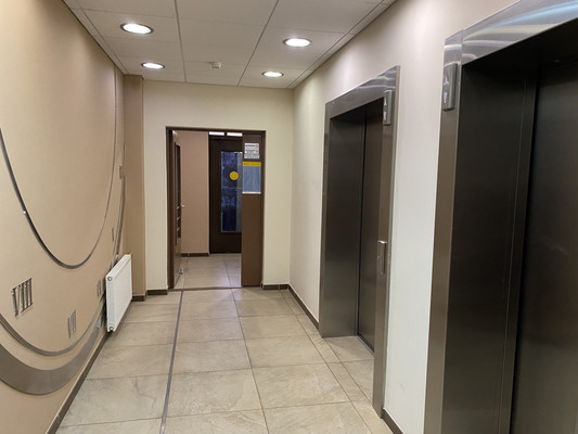 Продам трехкомнатную (3-комн.) квартиру, Заозёрная ул, 3к2, Санкт-Петербург г