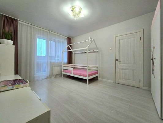 Продам двухкомнатную (2-комн.) квартиру, Пятилеток пр-кт, 3, Санкт-Петербург г
