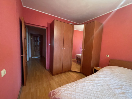 Продам трехкомнатную (3-комн.) квартиру, Благодатная ул, 166к43, Ростов-на-Дону г