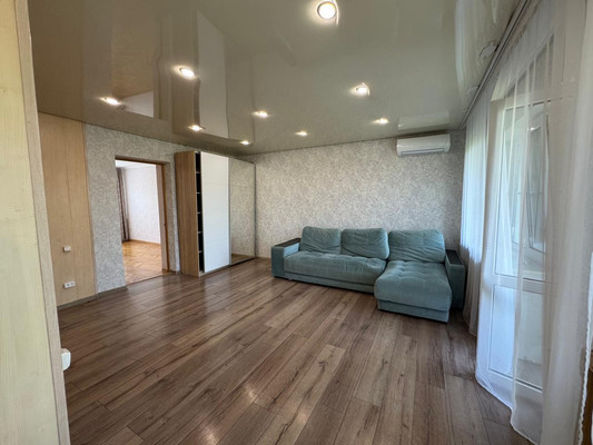 Продам двухкомнатную (2-комн.) квартиру, Байсултанова ул, 13, Нальчик г