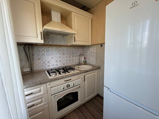 Продам двухкомнатную (2-комн.) квартиру, Байсултанова ул, 13, Нальчик г