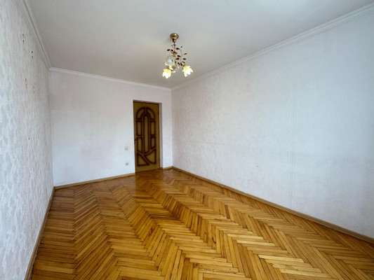 Продам двухкомнатную (2-комн.) квартиру, Байсултанова ул, 13, Нальчик г