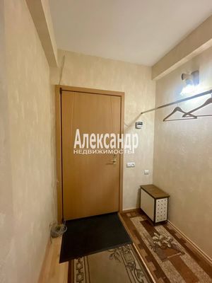 Продам многокомнатную квартиру, Ивана Фомина ул, 14к2, Санкт-Петербург г