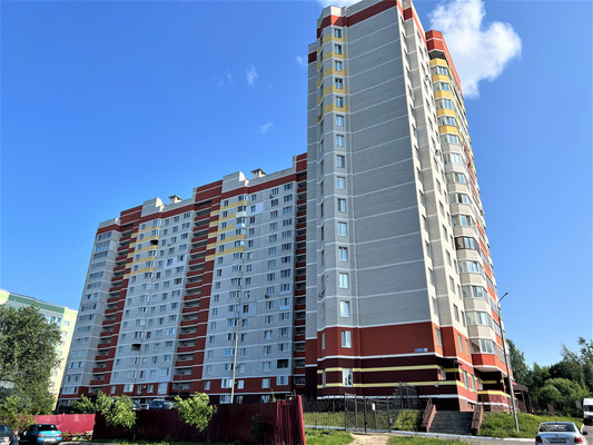 Продам однокомнатную (1-комн.) квартиру, Бежицкая ул, 315к1, Брянск г