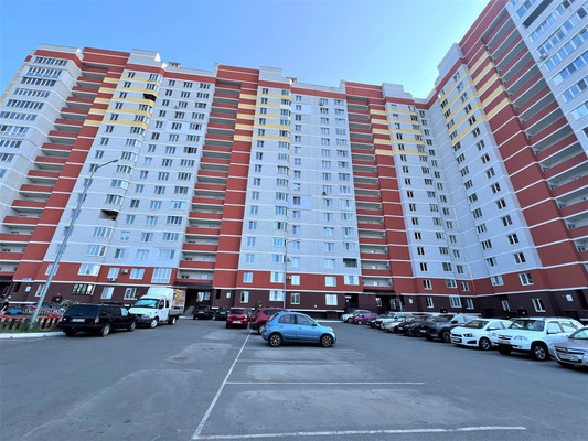 Продам однокомнатную (1-комн.) квартиру, Бежицкая ул, 315к1, Брянск г