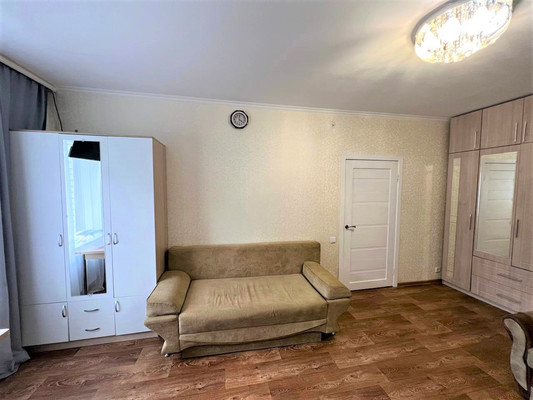 Продам однокомнатную (1-комн.) квартиру, Бежицкая ул, 315к1, Брянск г