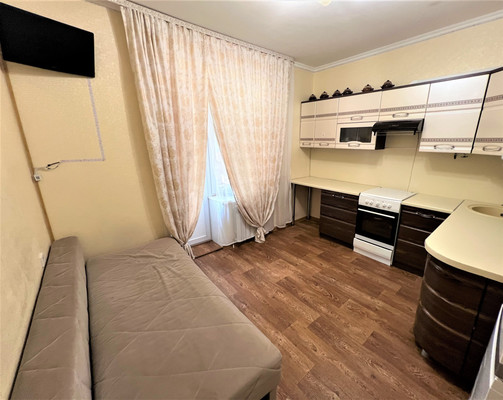 Продам однокомнатную (1-комн.) квартиру, Бежицкая ул, 315к1, Брянск г