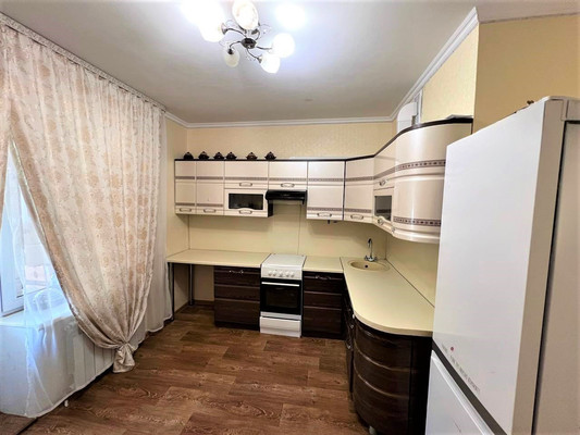 Продам однокомнатную (1-комн.) квартиру, Бежицкая ул, 315к1, Брянск г