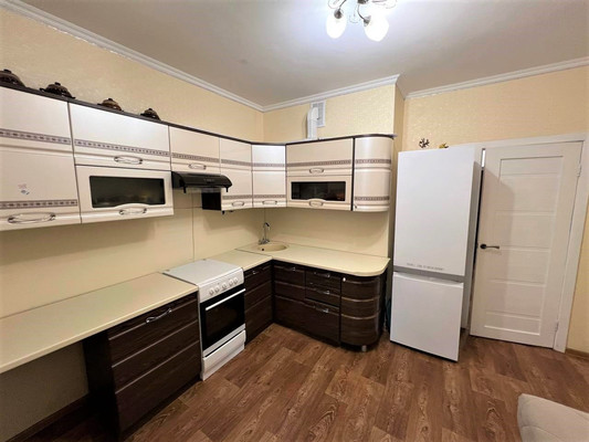 Продам однокомнатную (1-комн.) квартиру, Бежицкая ул, 315к1, Брянск г
