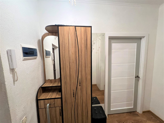 Продам однокомнатную (1-комн.) квартиру, Бежицкая ул, 315к1, Брянск г