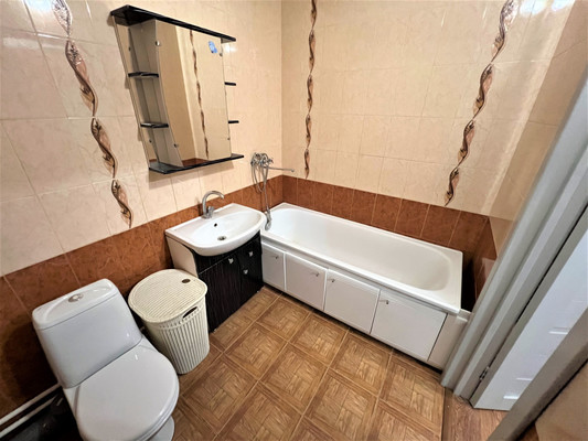 Продам однокомнатную (1-комн.) квартиру, Бежицкая ул, 315к1, Брянск г