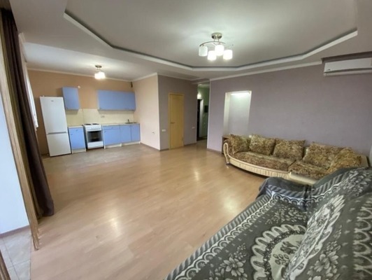 Продам двухкомнатную (2-комн.) квартиру, Космонавтов пр-кт, 37, Ростов-на-Дону г