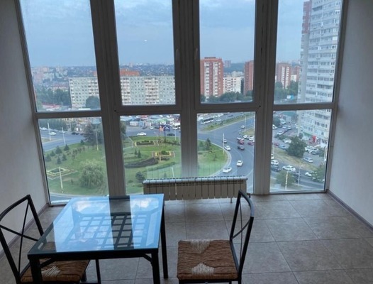 Продам двухкомнатную (2-комн.) квартиру, Космонавтов пр-кт, 37, Ростов-на-Дону г