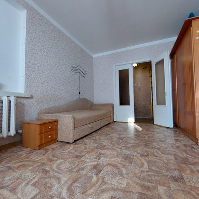 Продам однокомнатную (1-комн.) квартиру, Балаклавская ул, 55, Симферополь г