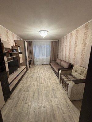 Продам двухкомнатную (2-комн.) квартиру, 9 Января ул, 233/26, Воронеж г