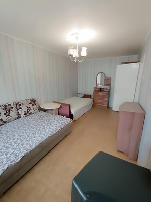 Продам однокомнатную (1-комн.) квартиру, Кирова пр-кт, 31, Луга г