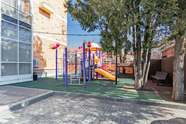 Продам двухкомнатную (2-комн.) квартиру, им. Дзержинского ул, 26к1, Краснодар г