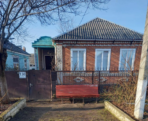 Продам дом, Пугачева ул, 130, Лабинск г, 0 км от города