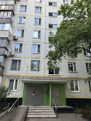 Продам двухкомнатную (2-комн.) квартиру, Домодедовская ул, 17к1, Москва г