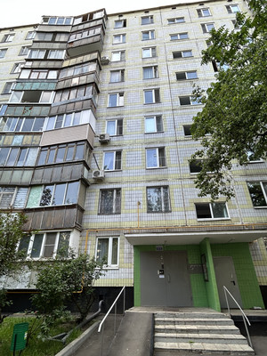 Продам двухкомнатную (2-комн.) квартиру, Домодедовская ул, 17к1, Москва г