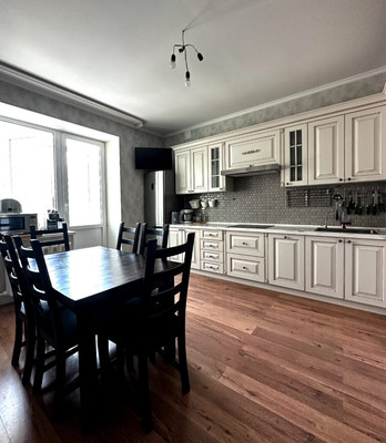 Продам трехкомнатную (3-комн.) квартиру, Коминтерна ул, 139, Нижний Новгород г